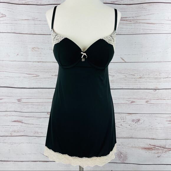 Victoria's Secret Other - Victoria's Secret black negligee padded push up lace